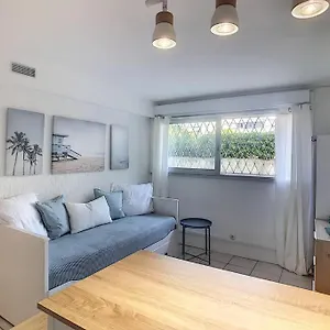 Appartamento Golfe Juan Studio Dans Résidence Avec Piscine, Vallauris