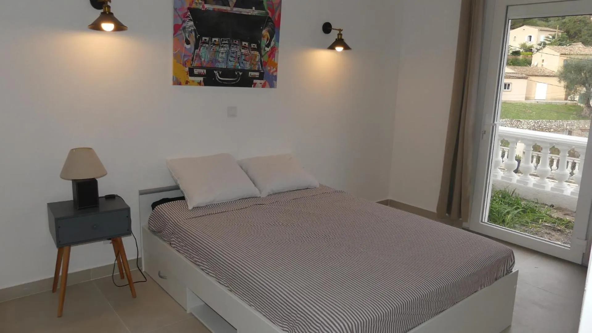 Bas De Villa Prestations Haut De Gamme Vallauris France